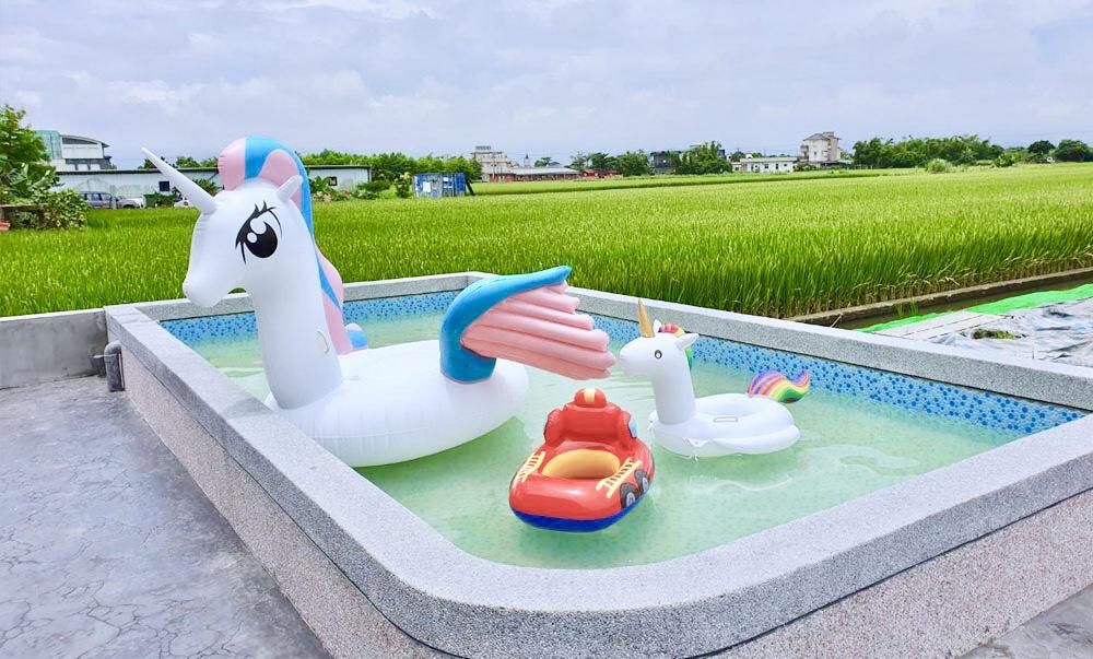 蜜雪蓮城堡包棟民宿